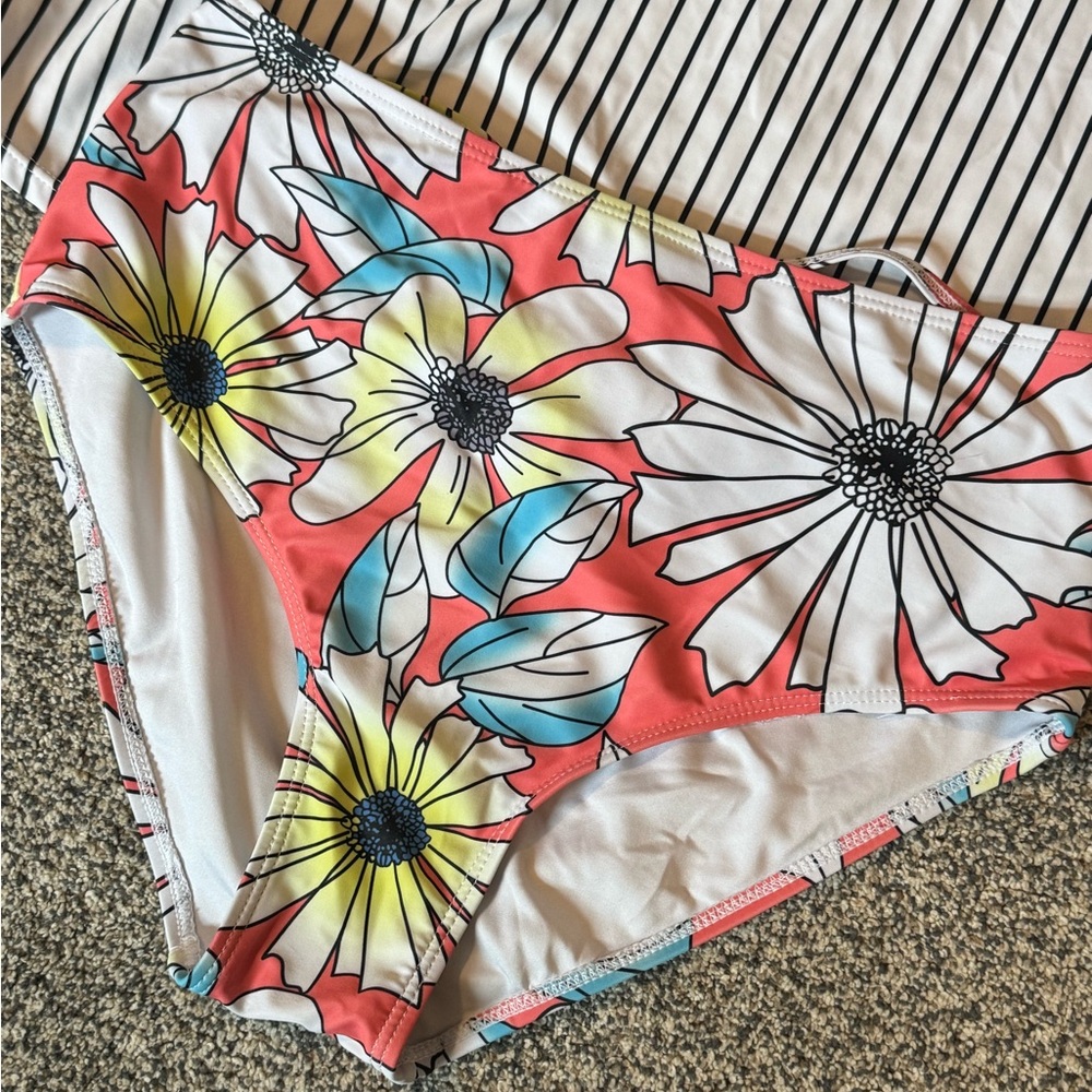 Floral Bikini Bottoms and black and white tankini top